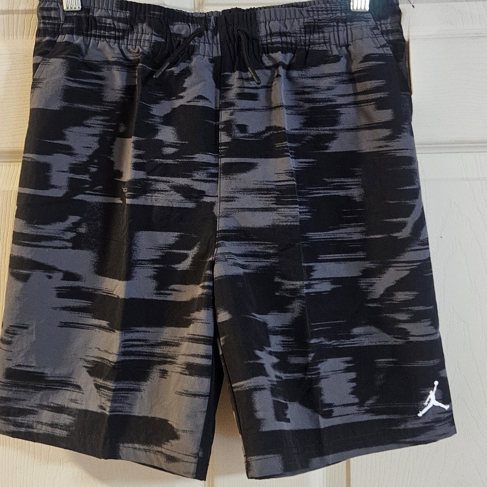 Jordan Boys’ Flight MVP Printed Woven Shorts: BLACK/GRAY: NEW WITH TAGS: SIZE L